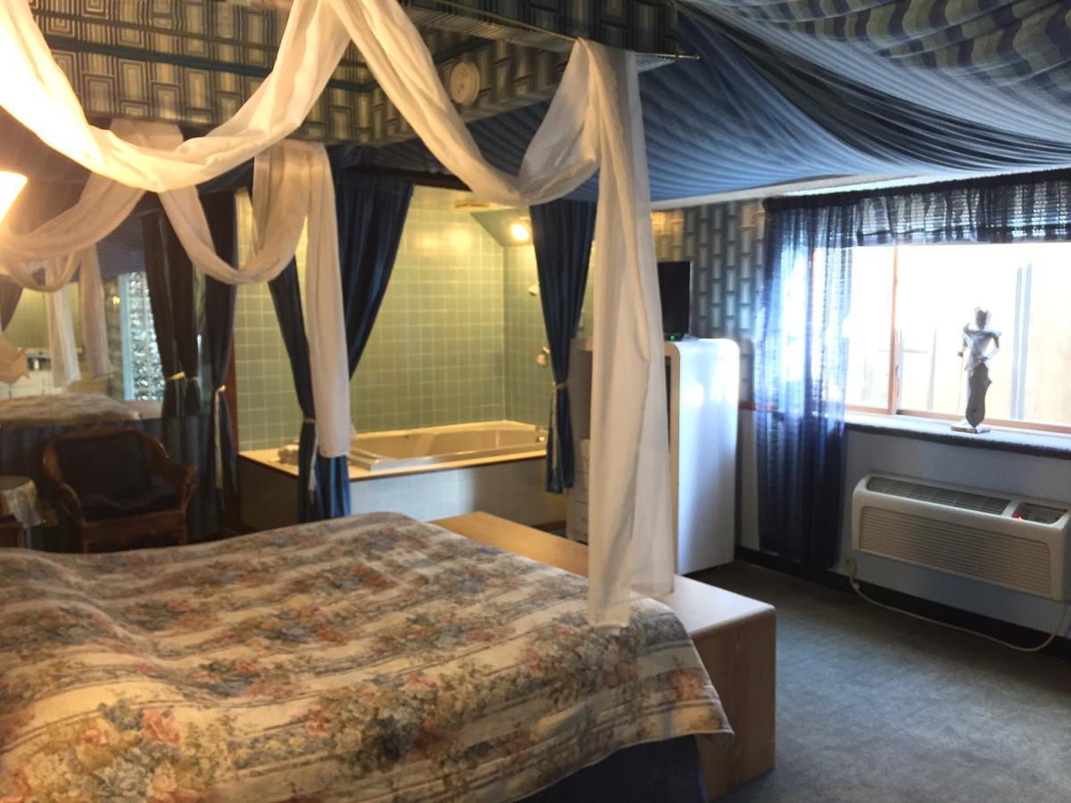 Hotel Don Q 2*